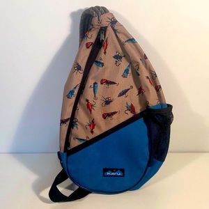 Rare, discontinued lure pattern . Kavu rope sling bag! Like new condition !